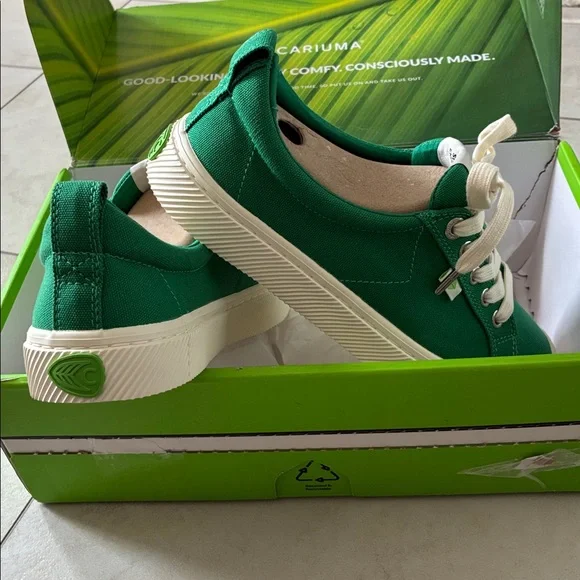 Cariuma Women’s Green Canvas Sneakers with White Laces Size 8 - Picture 5 of 8